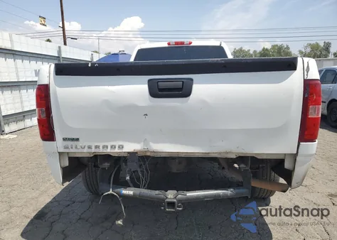 2011 Chevrolet Silverado C1500 из США, поврежденный, VIN 1GCRCPE02BZ231710
